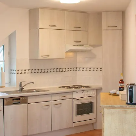 Villanelle - & Busum